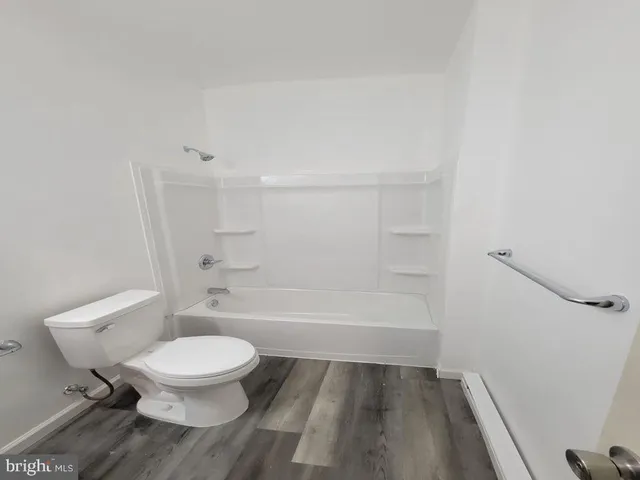 $2,150 | 145 West Main Street, Penns Grove, NJ 08069