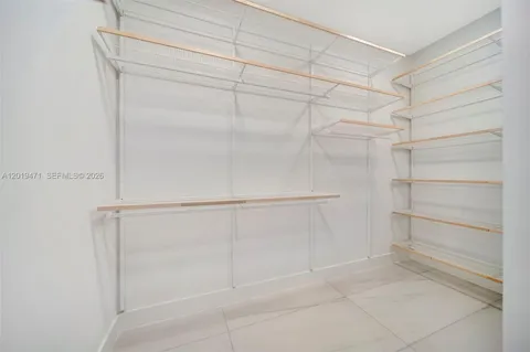 $2,000,000 | 153 North Seabreeze Boulevard, Unit 403, Fort Lauderdale, FL 33304