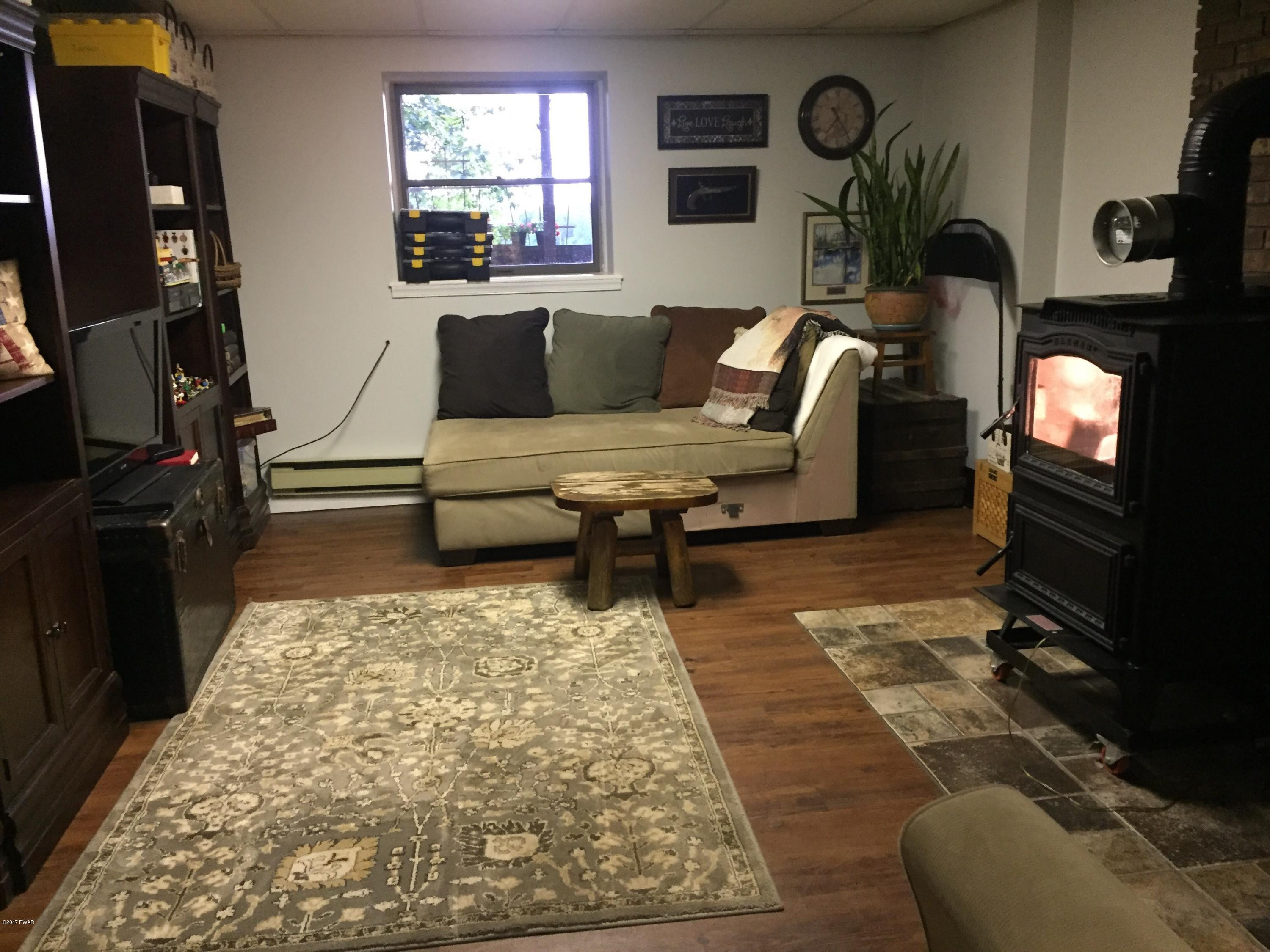 239 Ski Run Road Honesdale, PA 18431 - Photo 8 of 22