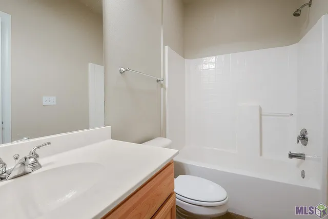 $194,999 | 809 Summer Breeze Drive, Unit 903, Baton Rouge, LA 70810