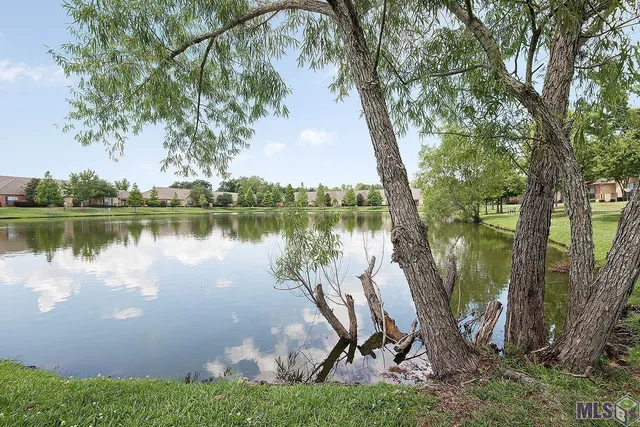 $194,999 | 809 Summer Breeze Drive, Unit 903, Baton Rouge, LA 70810