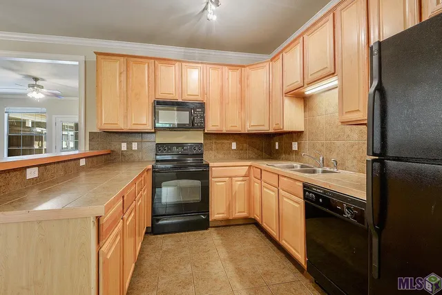 $194,999 | 809 Summer Breeze Drive, Unit 903, Baton Rouge, LA 70810