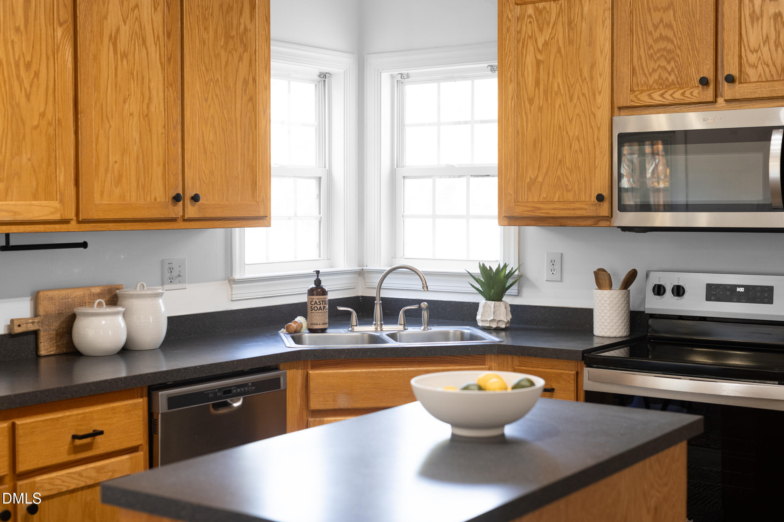 604 Winfred Drive Raleigh, NC 27603 - Photo 27 of 57 604_WINFRED_MLS-51