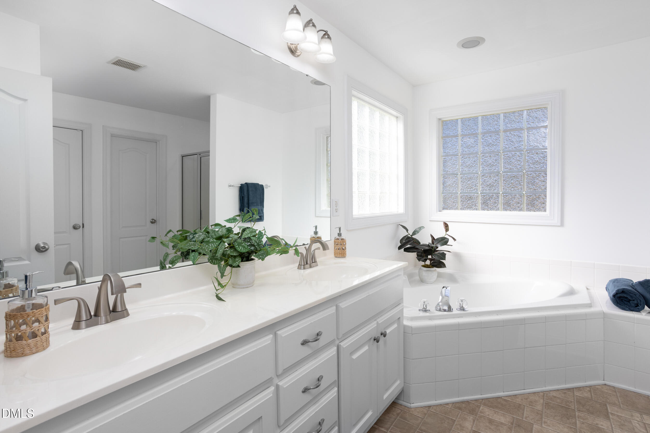 604 Winfred Drive Raleigh, NC 27603 - Photo 39 of 57 604_WINFRED_MLS-35