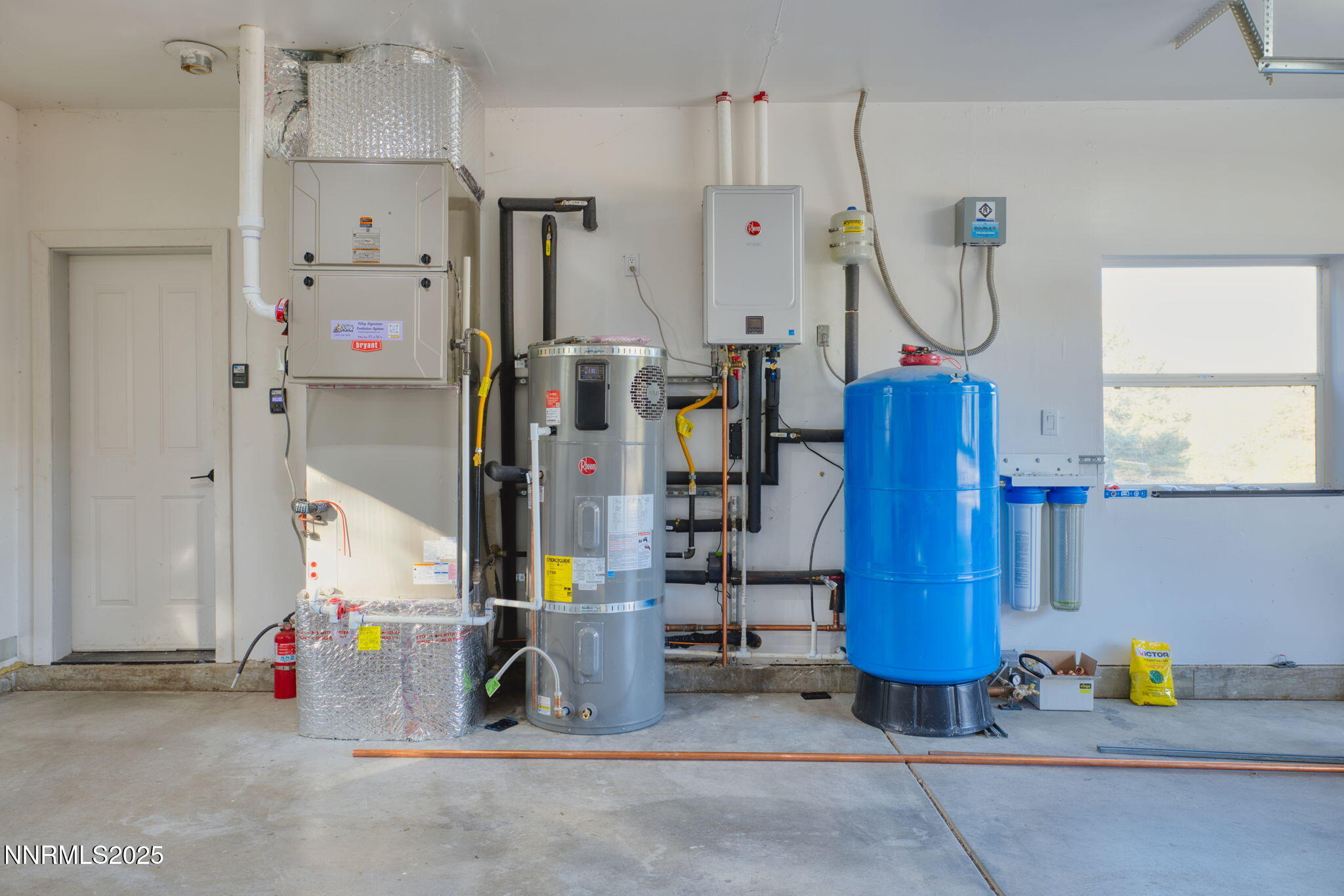 2988 Pine Valley Road Gardnerville, NV 89410 - Photo 17 of 21 a view of a room with gym equipment