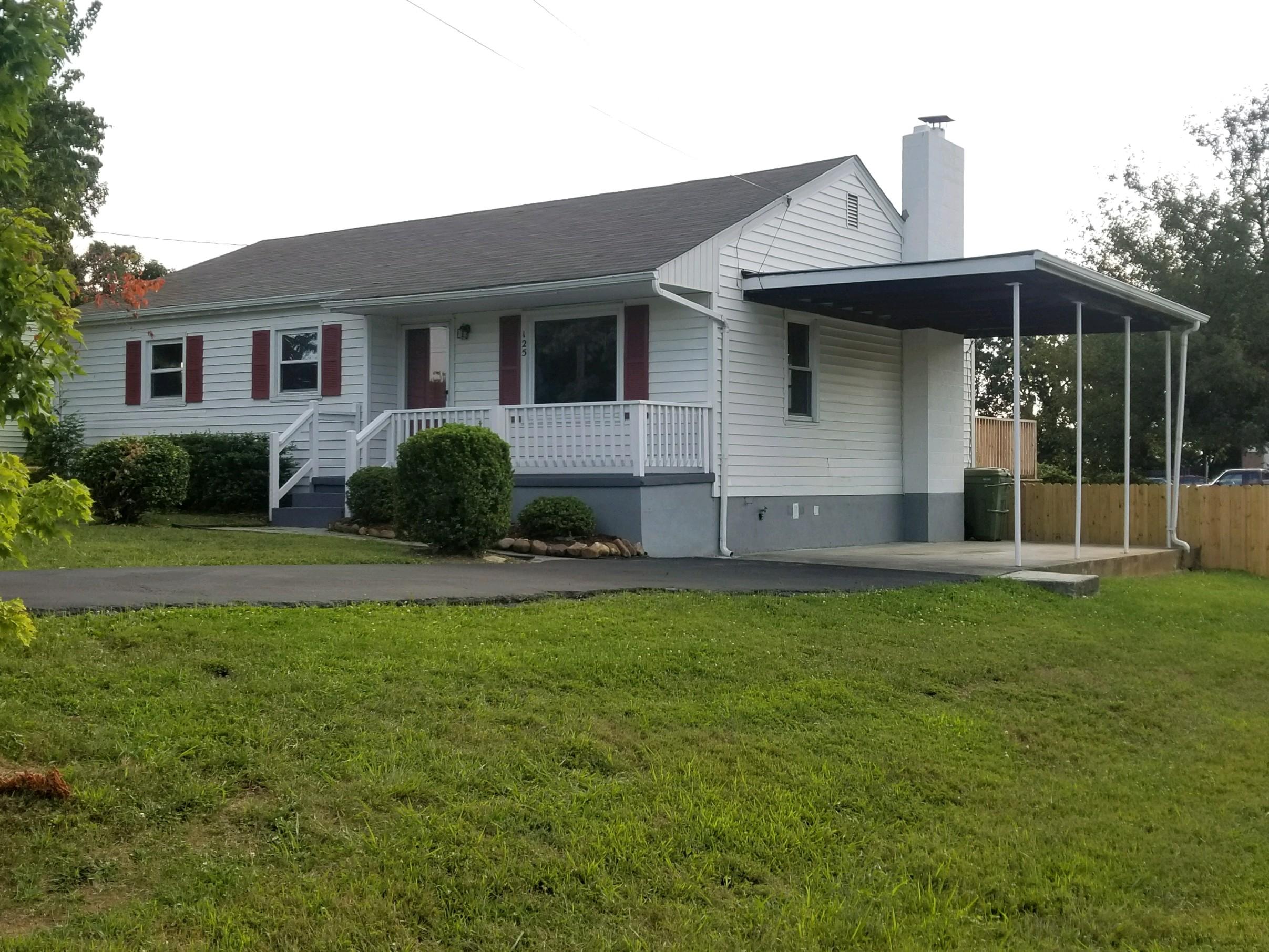 125 Barnett Road Salem, VA 24153 - Photo 2 of 24 125 front and carport 2