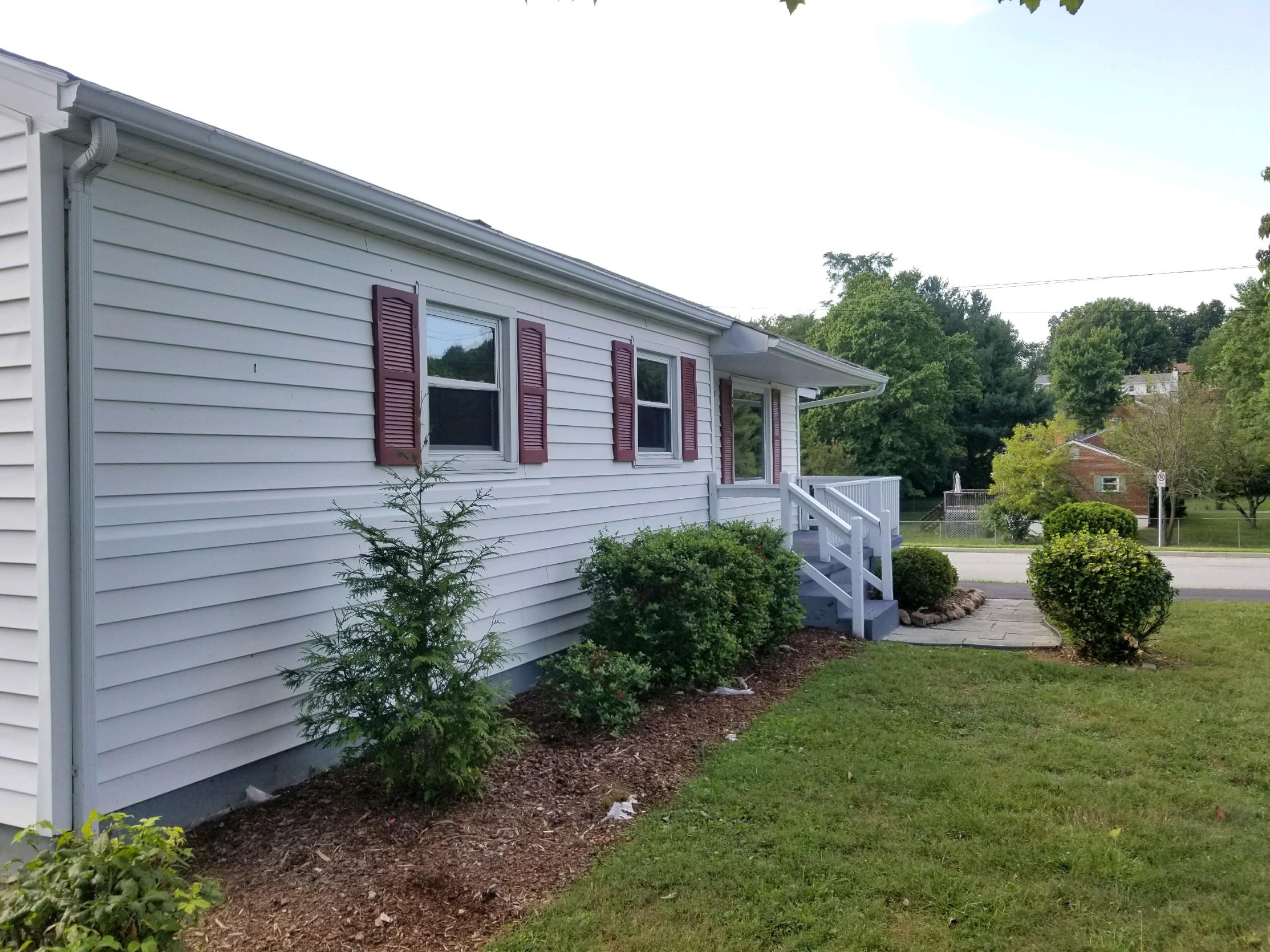 125 Barnett Road Salem, VA 24153 - Photo 24 of 24 125 front new