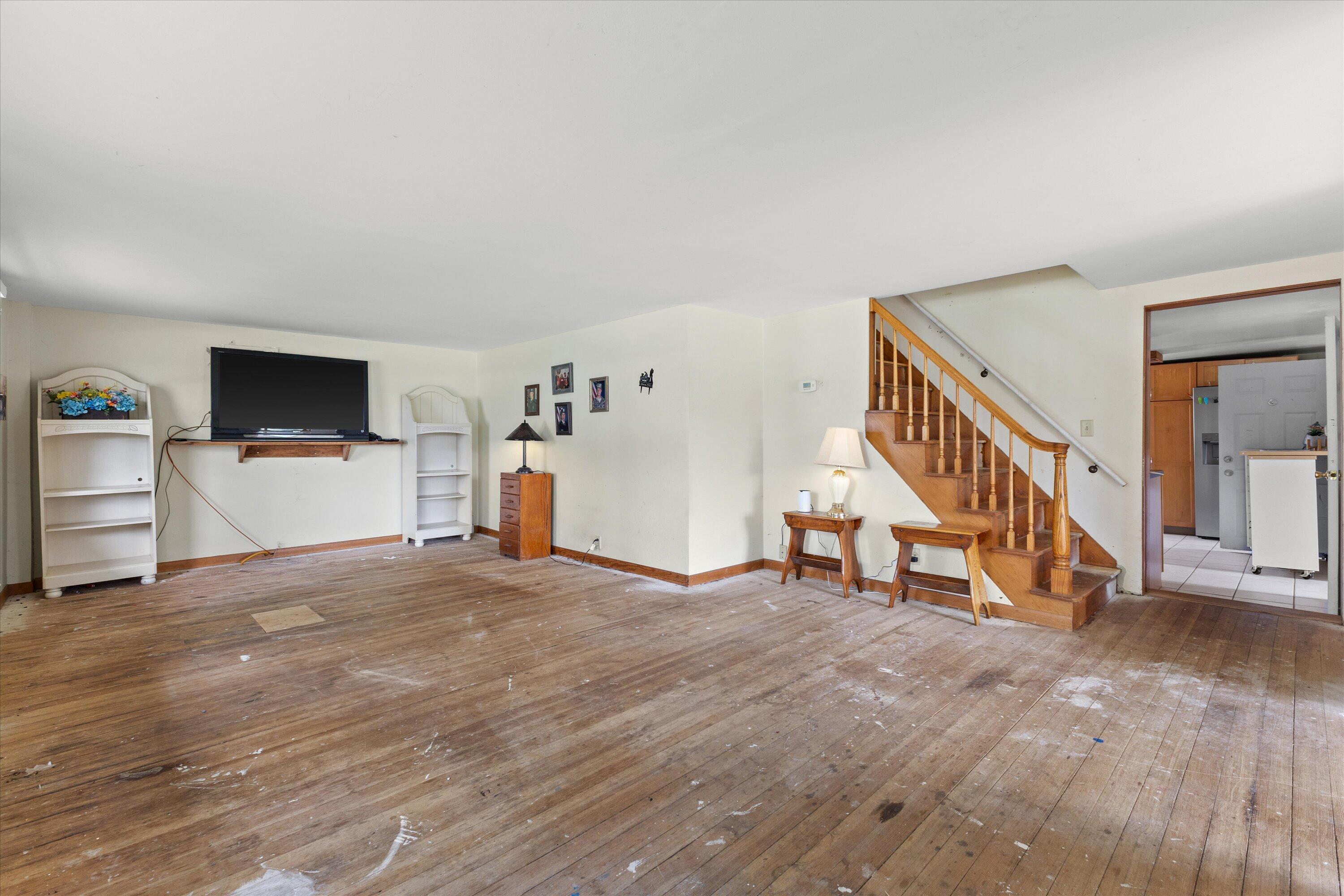6335 Brever Road Burlington, WI 53105 - Photo 10 of 42 Family Room