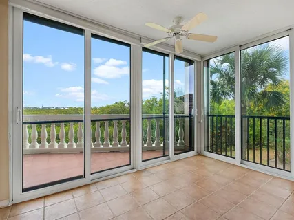 $565,000 | 5420 Eagles Point Circle, Unit 106, Sarasota, FL 34231