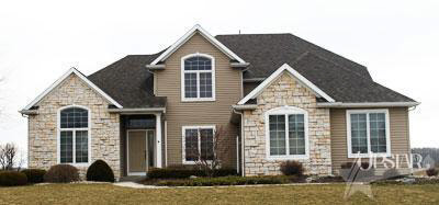 402 Hunters Ridge Auburn, IN 46706 - Photo 1 of 30 Gallery Image 1