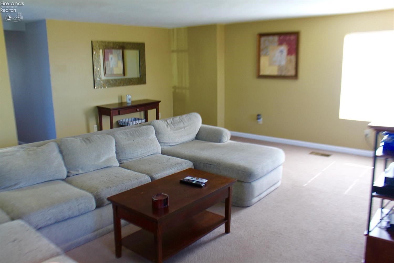 3301 Venice Road Sandusky, OH 44870 - Photo 8 of 10 Gallery Image 8