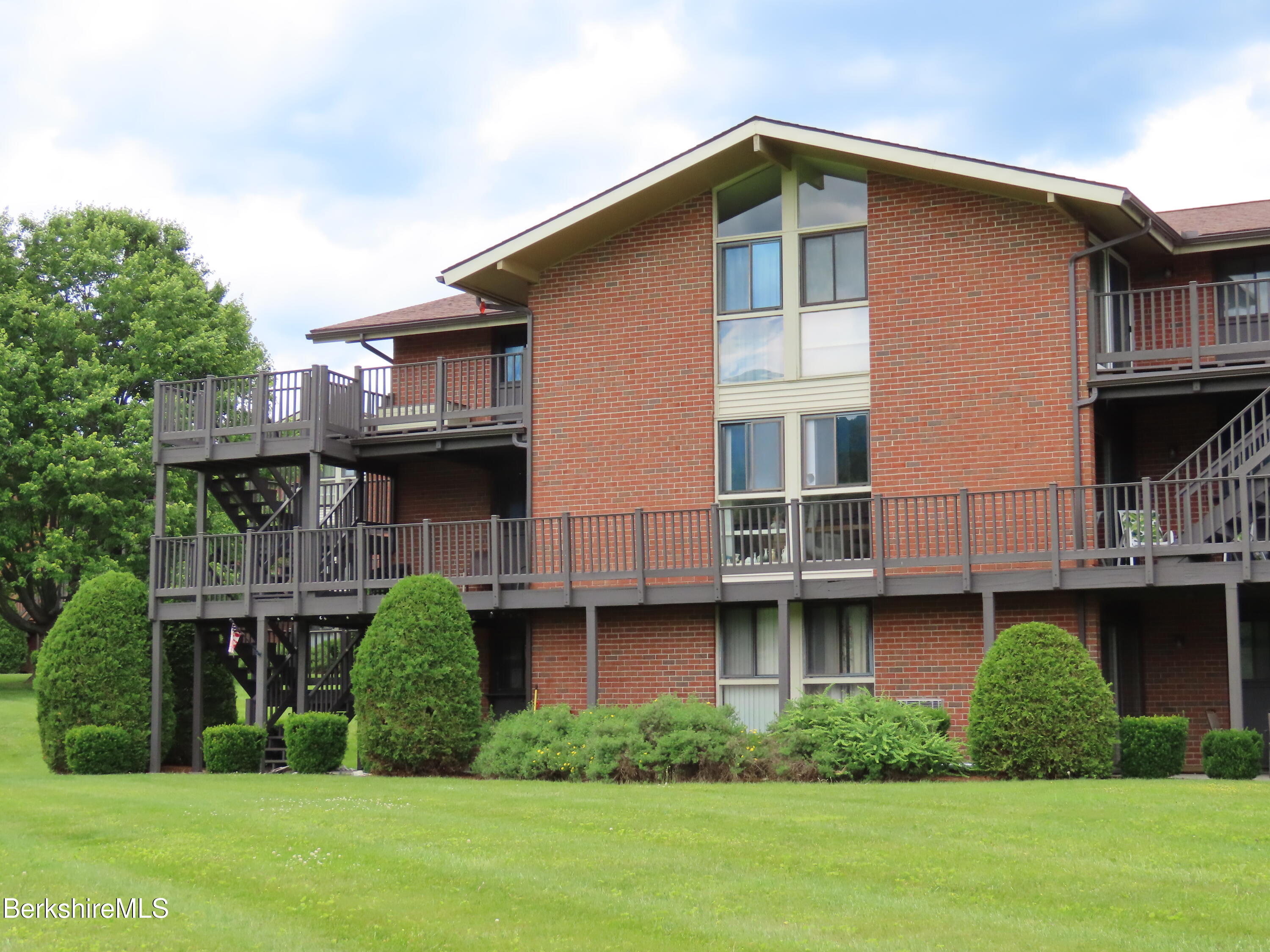189 Stratton Road, Unit C4 Williamstown, MA 01267 - Photo 5 of 29 Private Patio, bottom left
