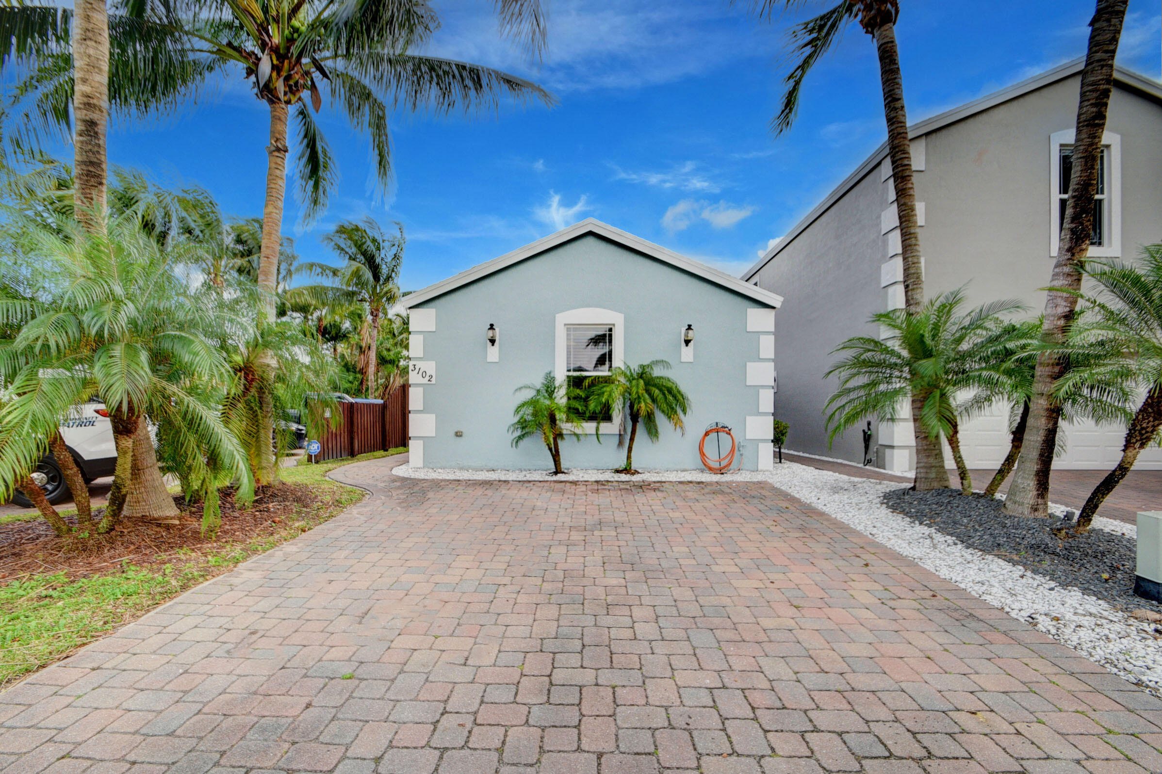 3102 Shelby Way Palm Springs, FL 33461 - Photo 1 of 31 01_house (1)