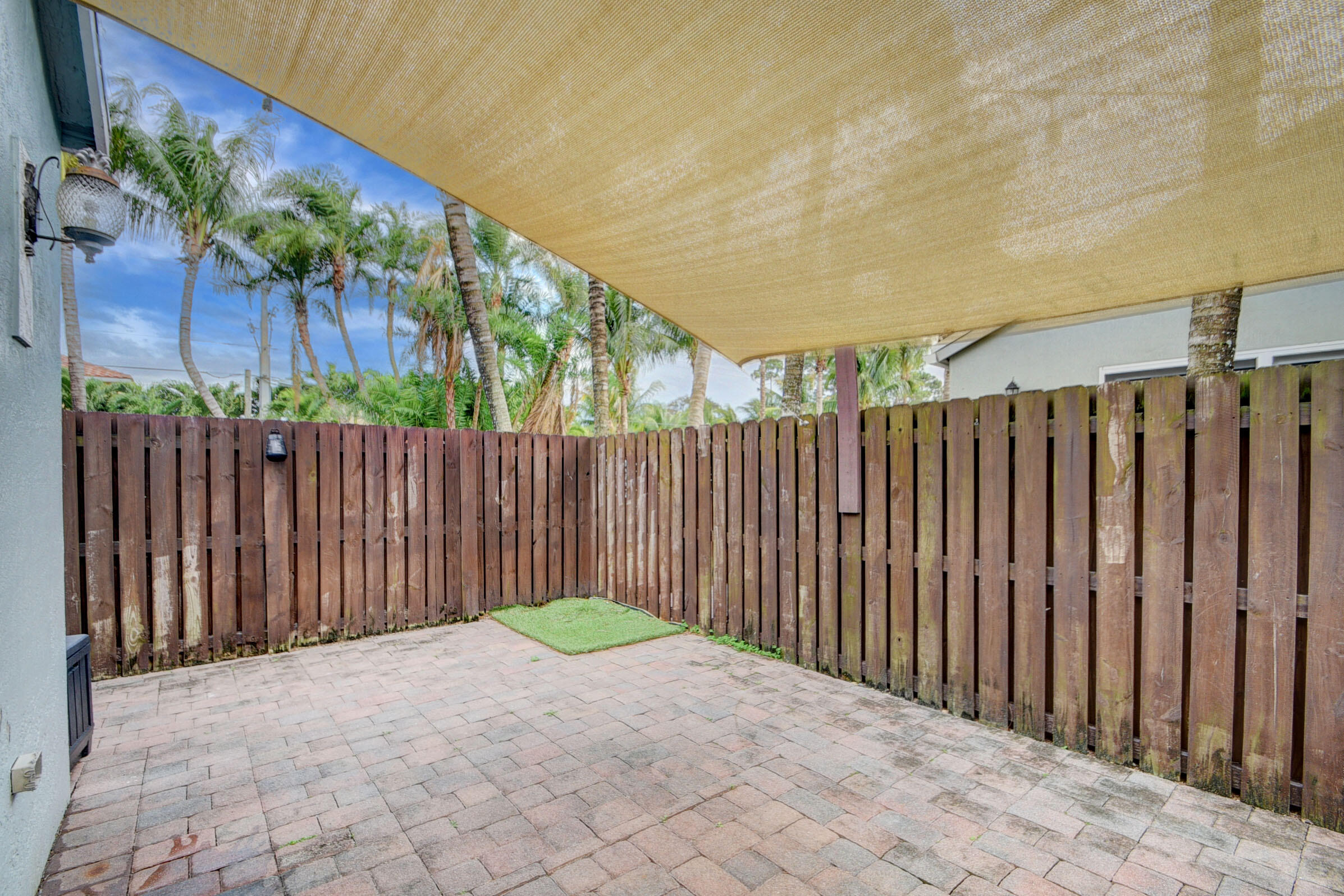 3102 Shelby Way Palm Springs, FL 33461 - Photo 30 of 31 30_house (30)