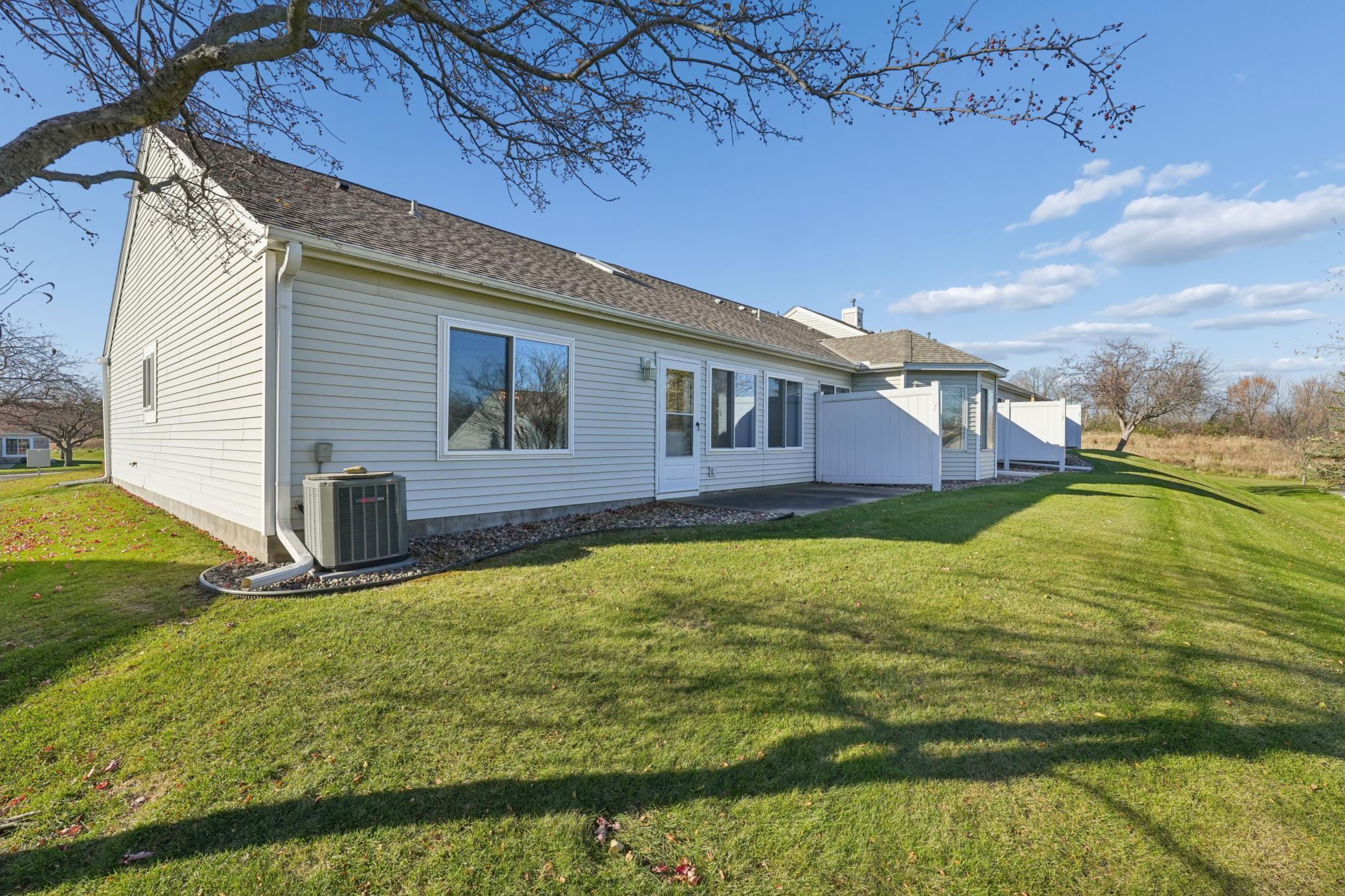 7516 Ojibway Park Road Woodbury, MN 55125 - Photo 4 of 16