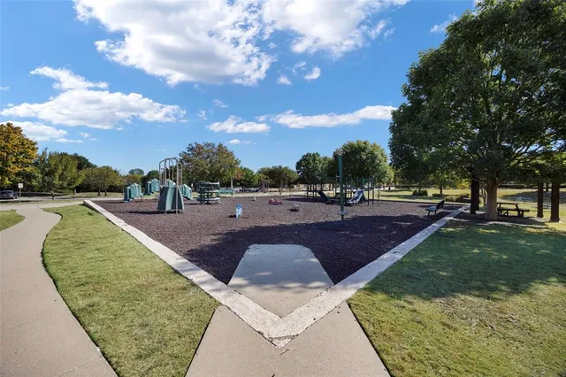a view of a basketball court
