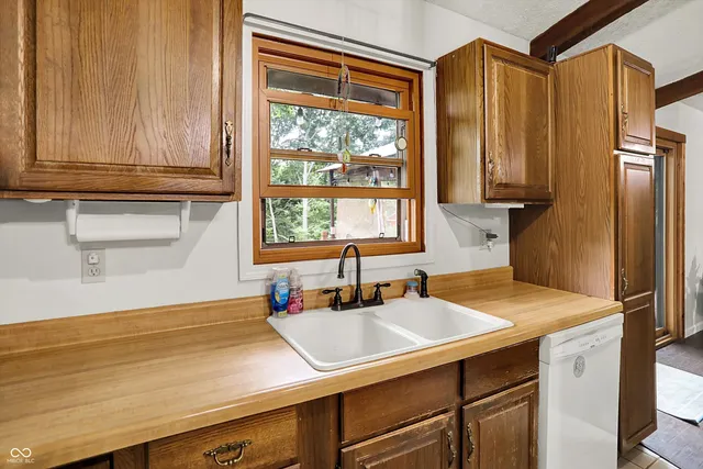 $410,000 | 3320 Pine Wood Drive, Spencer, IN 47460