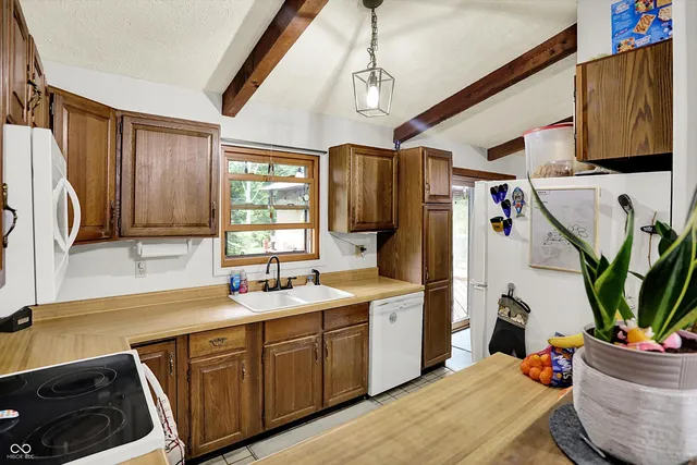 $410,000 | 3320 Pine Wood Drive, Spencer, IN 47460