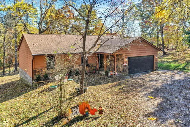 $410,000 | 3320 Pine Wood Drive, Spencer, IN 47460