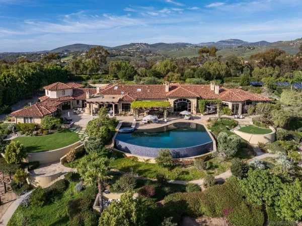 $12,398,000 | 6565 Calle Reina, Rancho Santa Fe, CA 92067