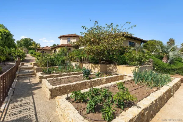 $12,398,000 | 6565 Calle Reina, Rancho Santa Fe, CA 92067