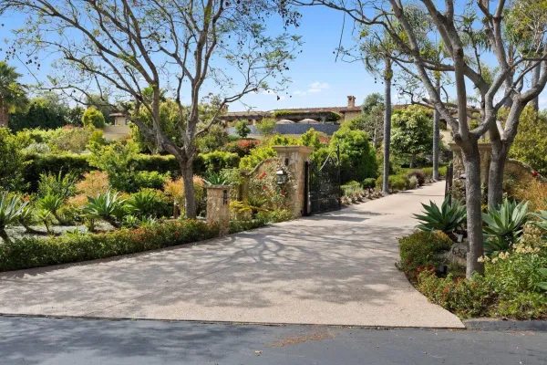 $12,398,000 | 6565 Calle Reina, Rancho Santa Fe, CA 92067