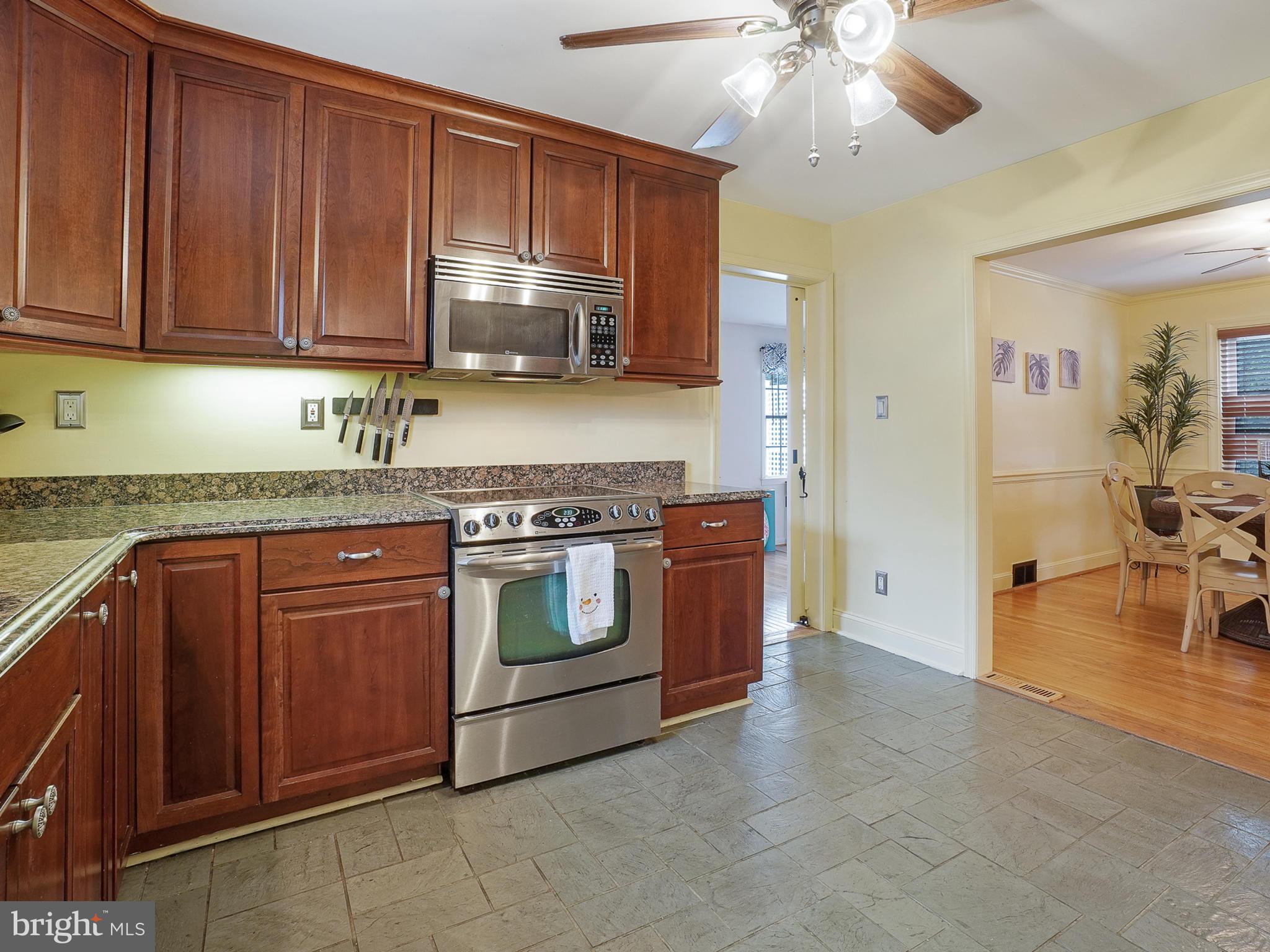 218 Avon Road Hagerstown, MD 21740 - Photo 14 of 53
