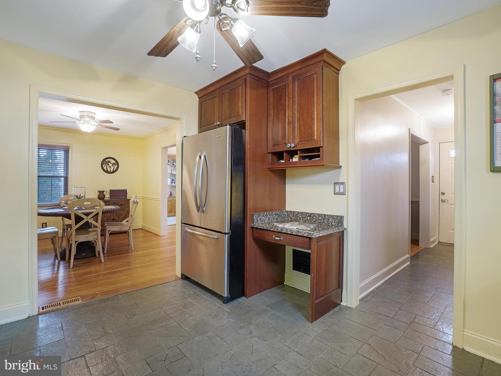 218 Avon Road Hagerstown, MD 21740 - Photo 15 of 53