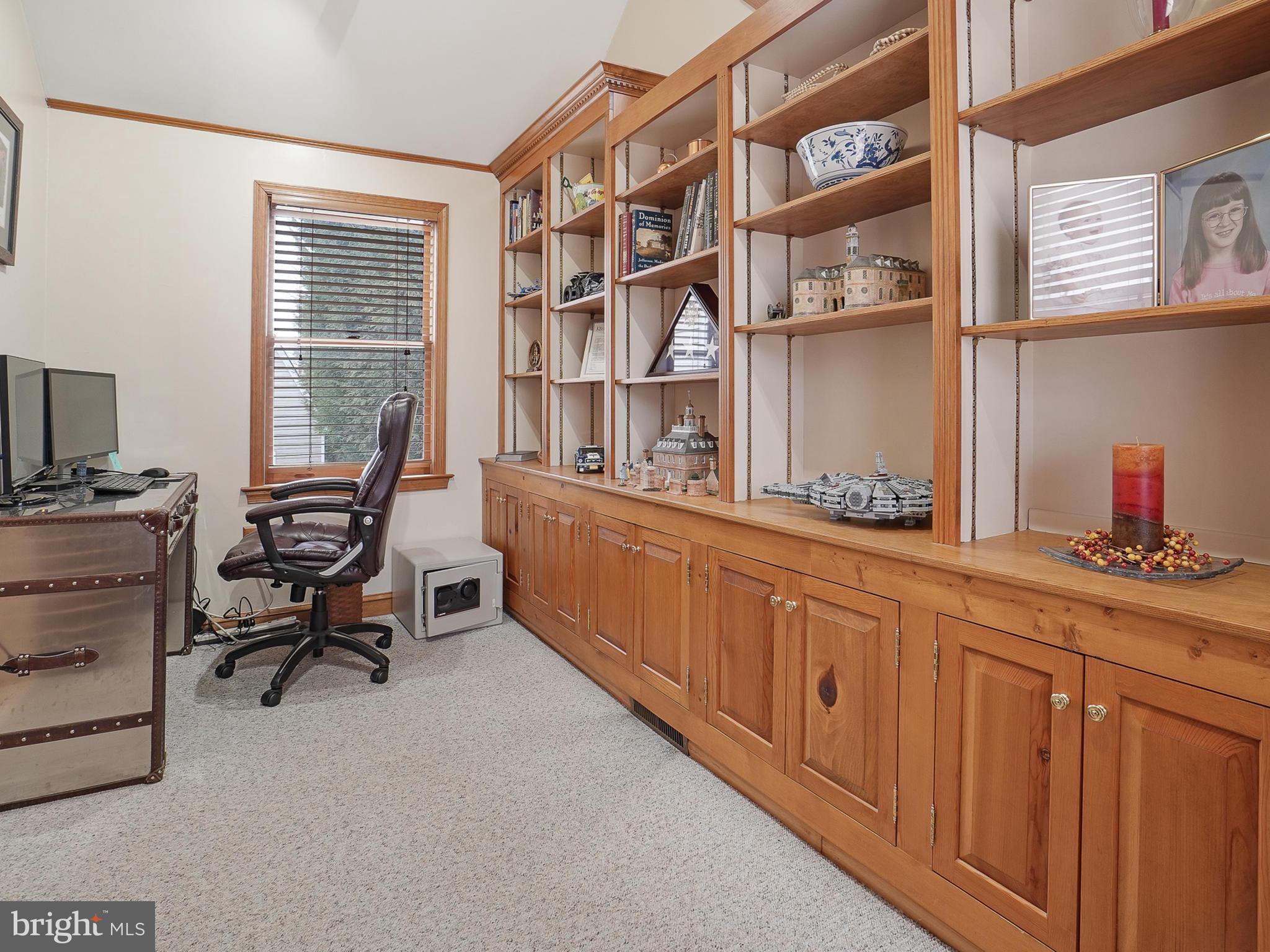218 Avon Road Hagerstown, MD 21740 - Photo 8 of 53