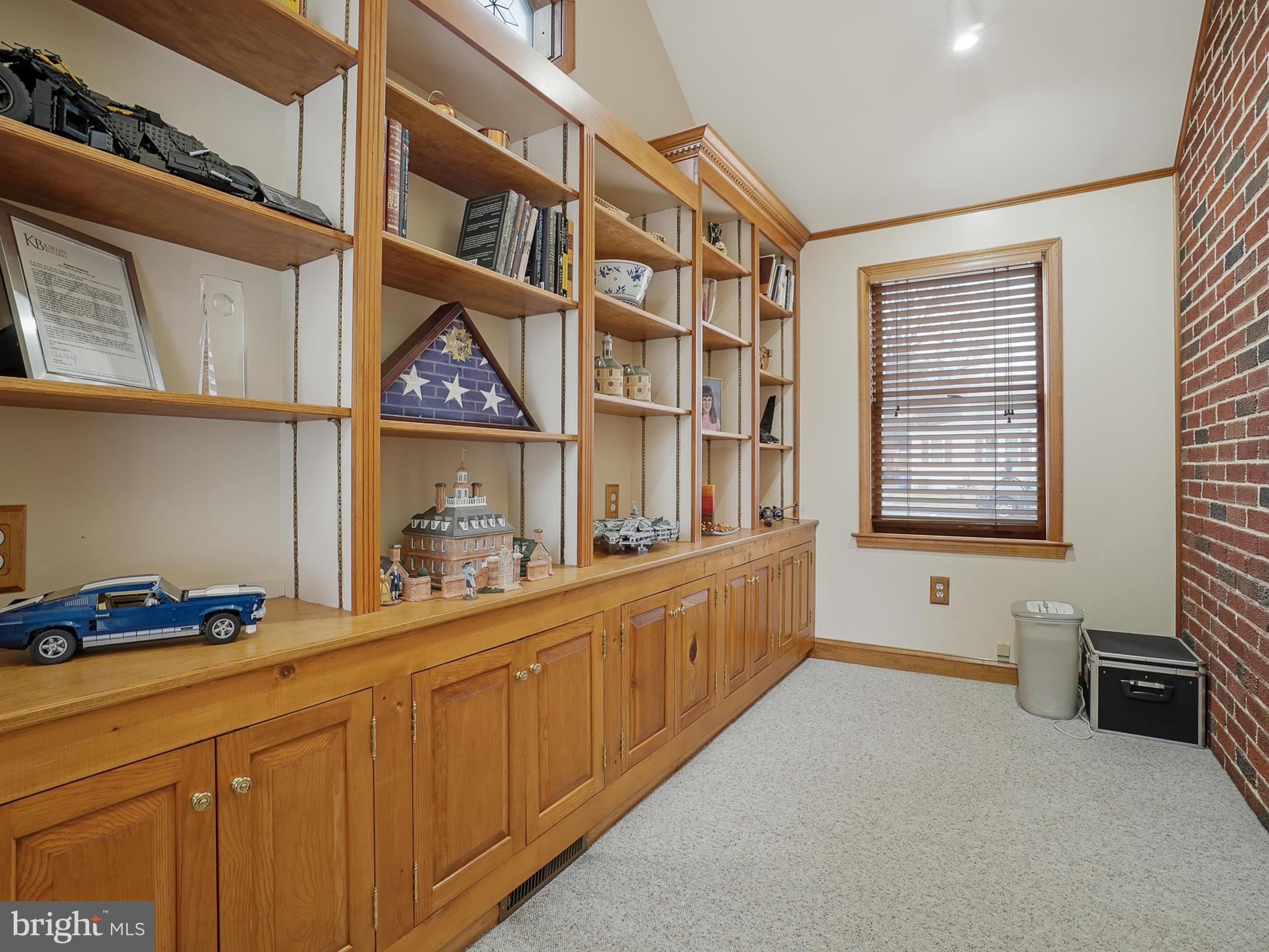 218 Avon Road Hagerstown, MD 21740 - Photo 9 of 53