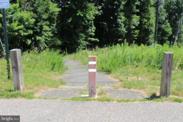 $685,000 | 7994 Hidden Bridge Drive, Springfield, VA 22153