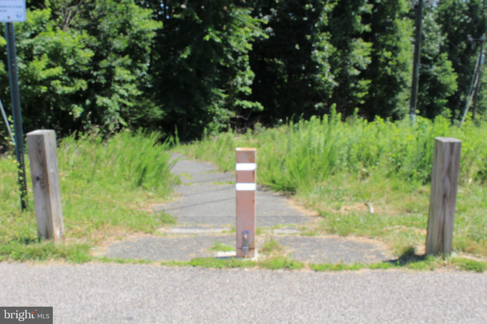 7994 Hidden Bridge Drive Springfield, VA 22153 - Photo 55 of 60 Entrance to Cross County Trail