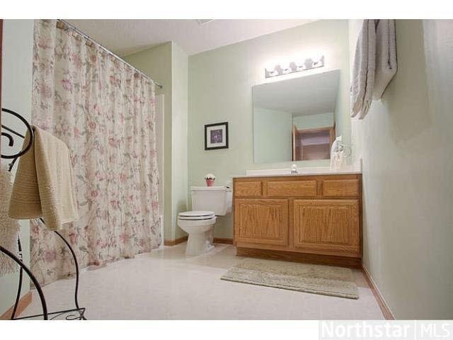 8491 Cortland Road, Unit 114 Eden Prairie, MN 55344 - Photo 7 of 10 Gallery Image 7