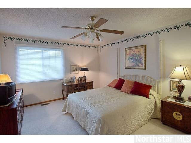 8491 Cortland Road, Unit 114 Eden Prairie, MN 55344 - Photo 8 of 10 Gallery Image 8
