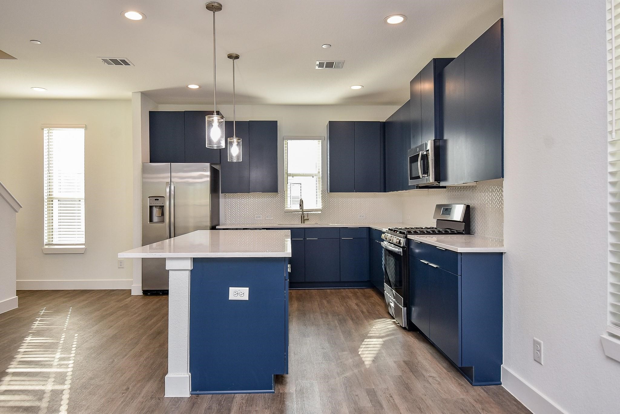 18708 Centro Main Street Conroe, TX 77385 - Photo 13 of 33