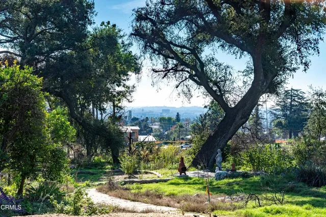 a view of outdoor space