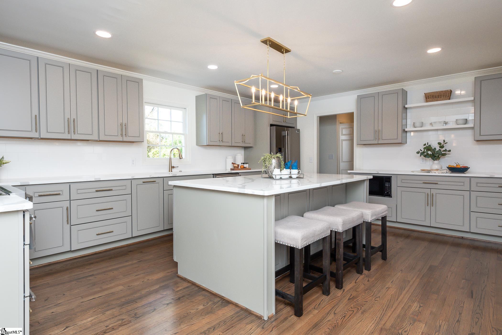 108 West Queen Ann Road Greenville, SC 29615 - Photo 13 of 34