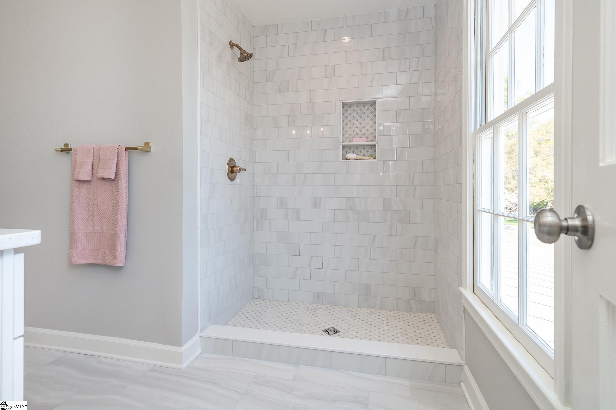 108 West Queen Ann Road Greenville, SC 29615 - Photo 19 of 34