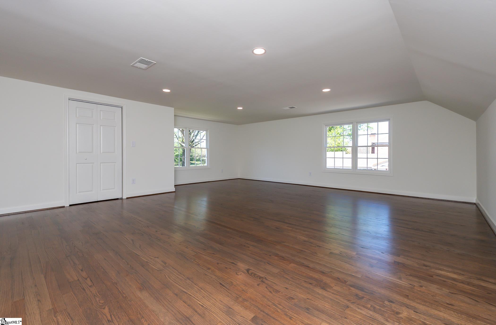 108 West Queen Ann Road Greenville, SC 29615 - Photo 27 of 34