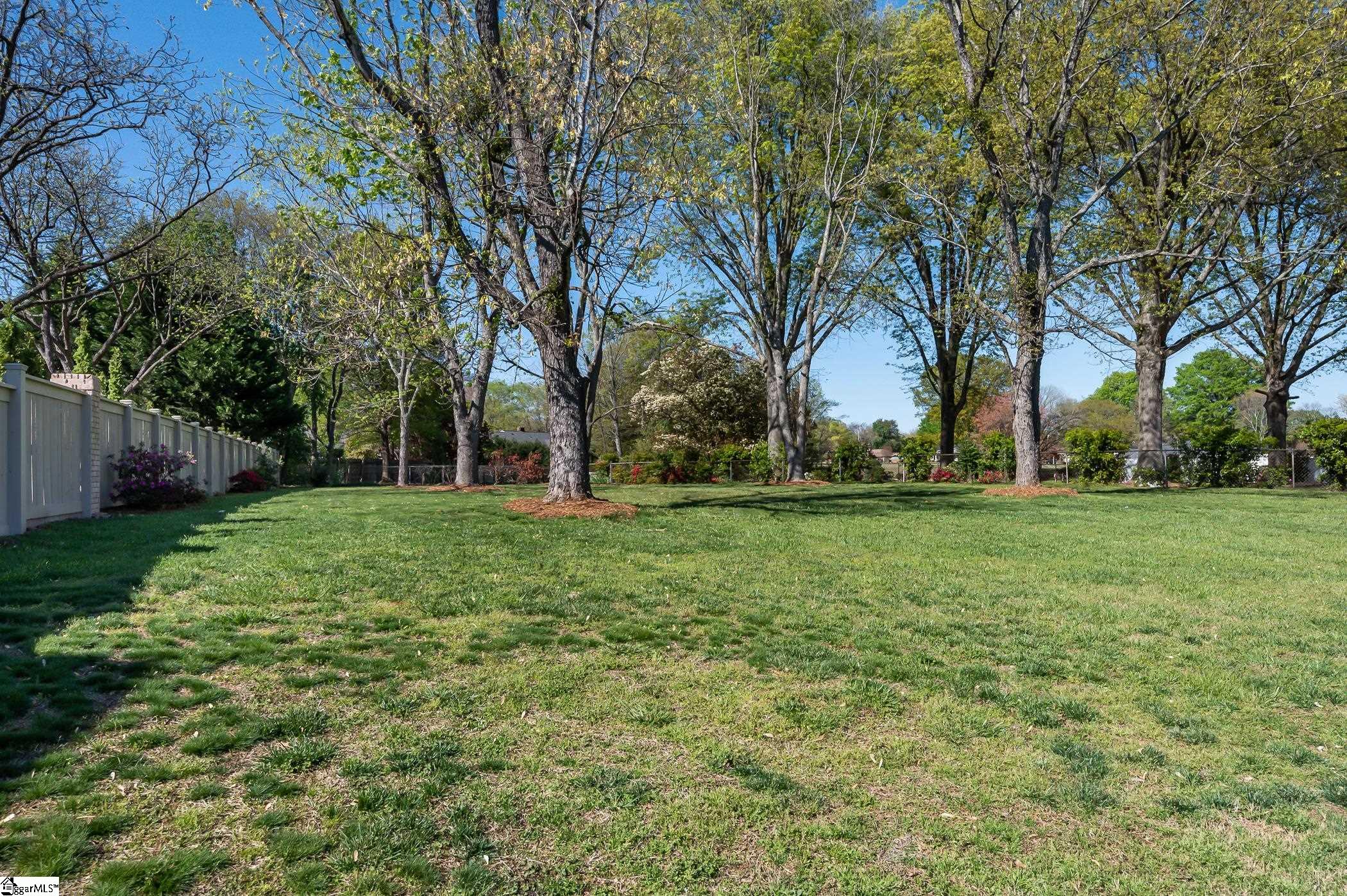 108 West Queen Ann Road Greenville, SC 29615 - Photo 30 of 34