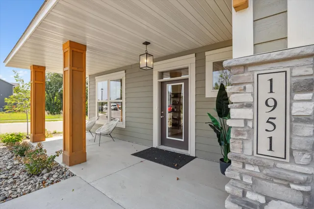 $685,000 | 1951 Woods Point, Waconia, MN 55387