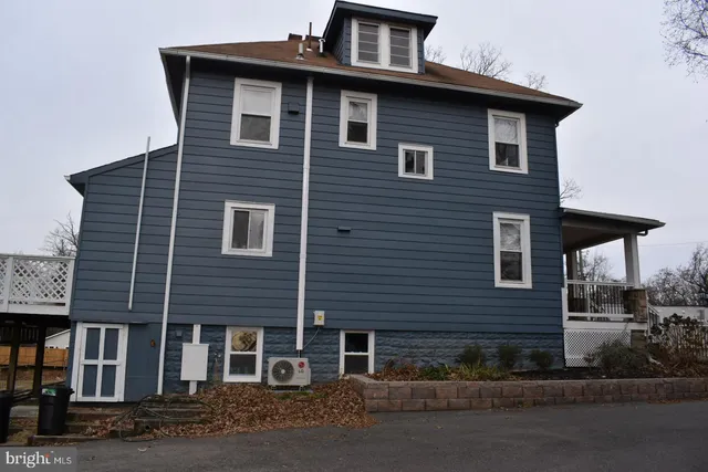 $1,800 | 334 Stafford Drive, Unit B, Catonsville, MD 21228