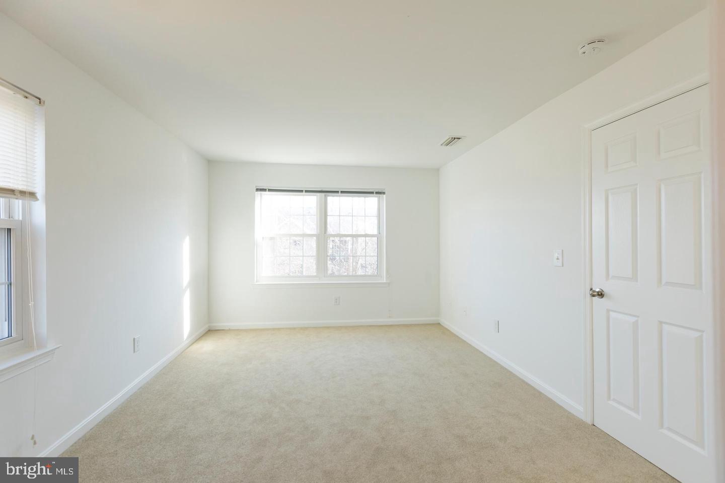 14801 Rydell Road, Unit 102 Centreville, VA 20121 - Photo 6 of 16