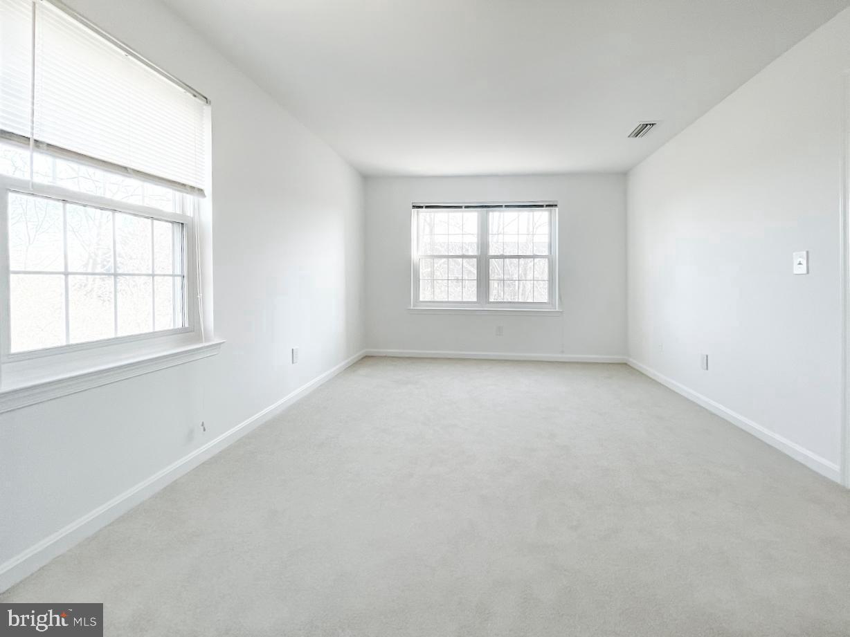 14801 Rydell Road, Unit 102 Centreville, VA 20121 - Photo 7 of 16