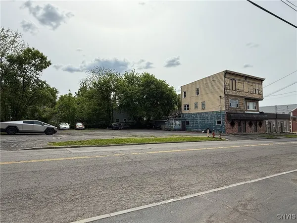 $450,000 | 1925-33 West Fayette Street, Syracuse, NY 13204