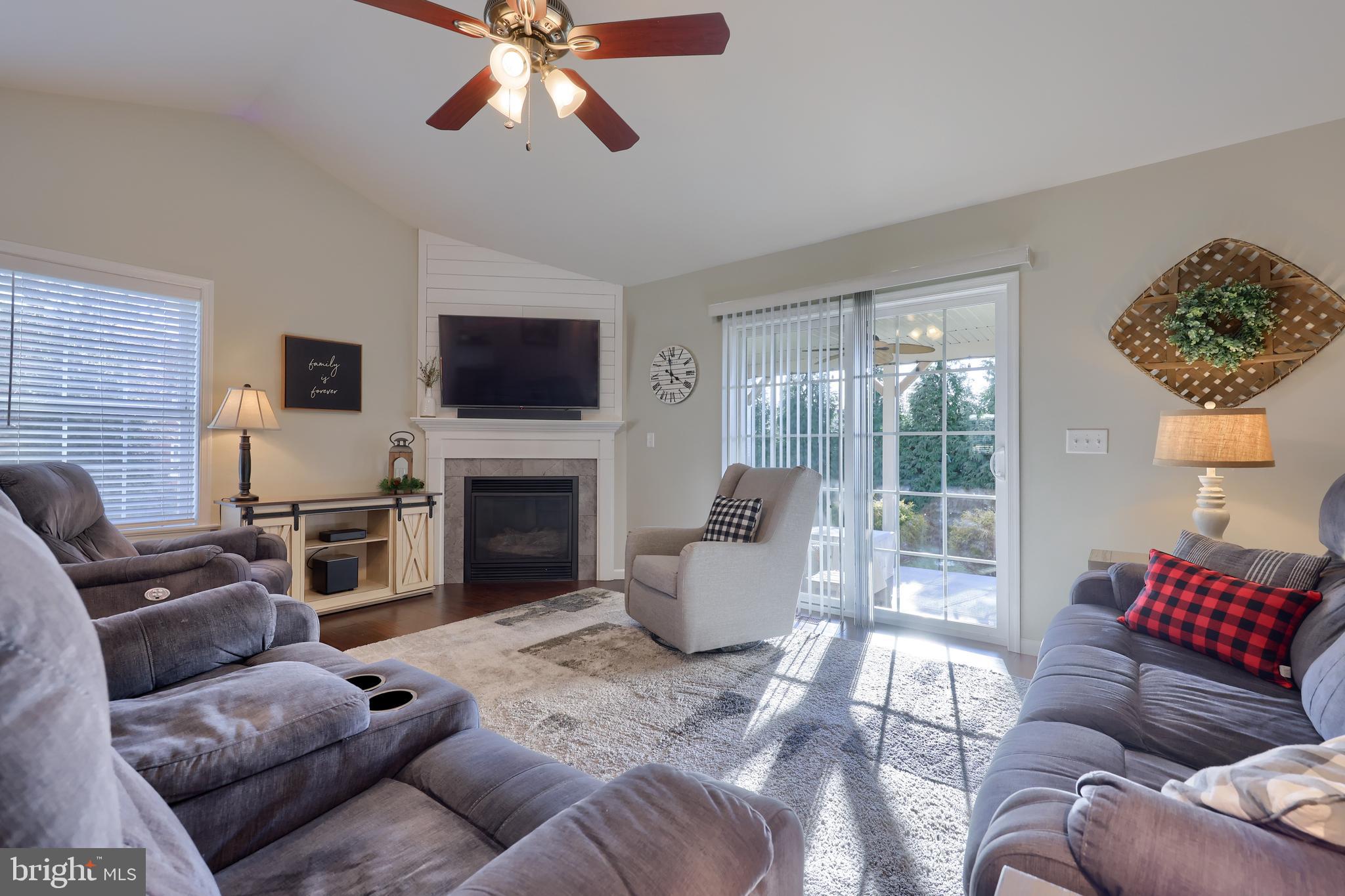 36 Katherines Way Lancaster, PA 17602 - Photo 19 of 49 Great Room
