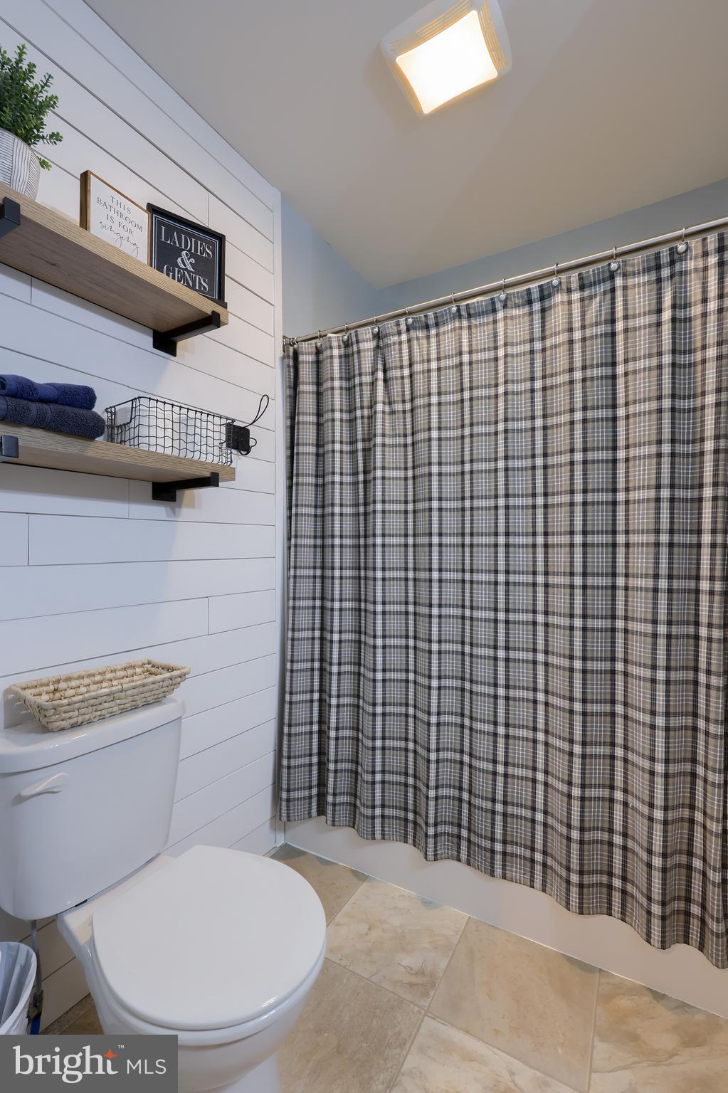 36 Katherines Way Lancaster, PA 17602 - Photo 29 of 49 Main Bathroom #2
