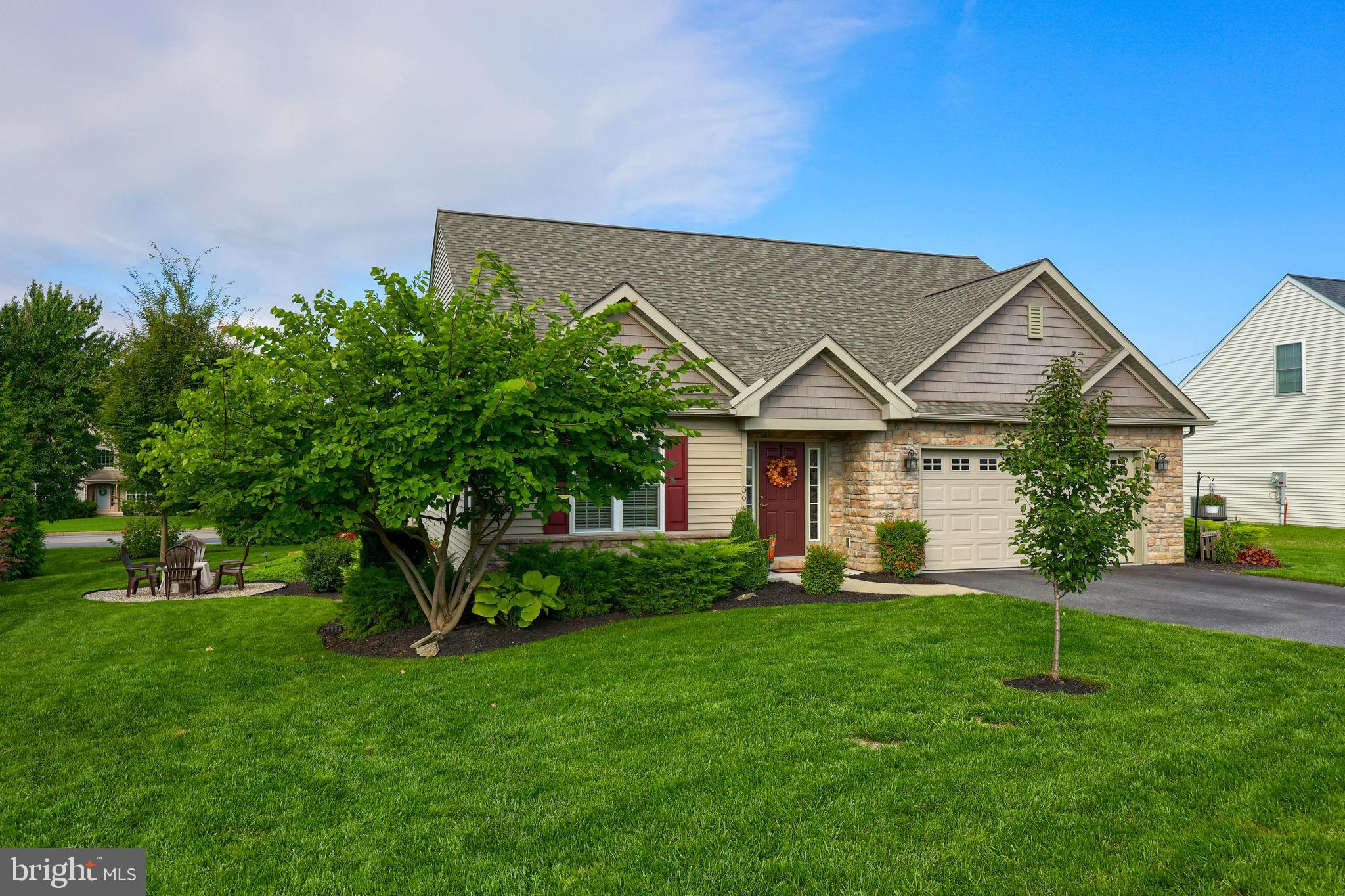 36 Katherines Way Lancaster, PA 17602 - Photo 34 of 49 Front View