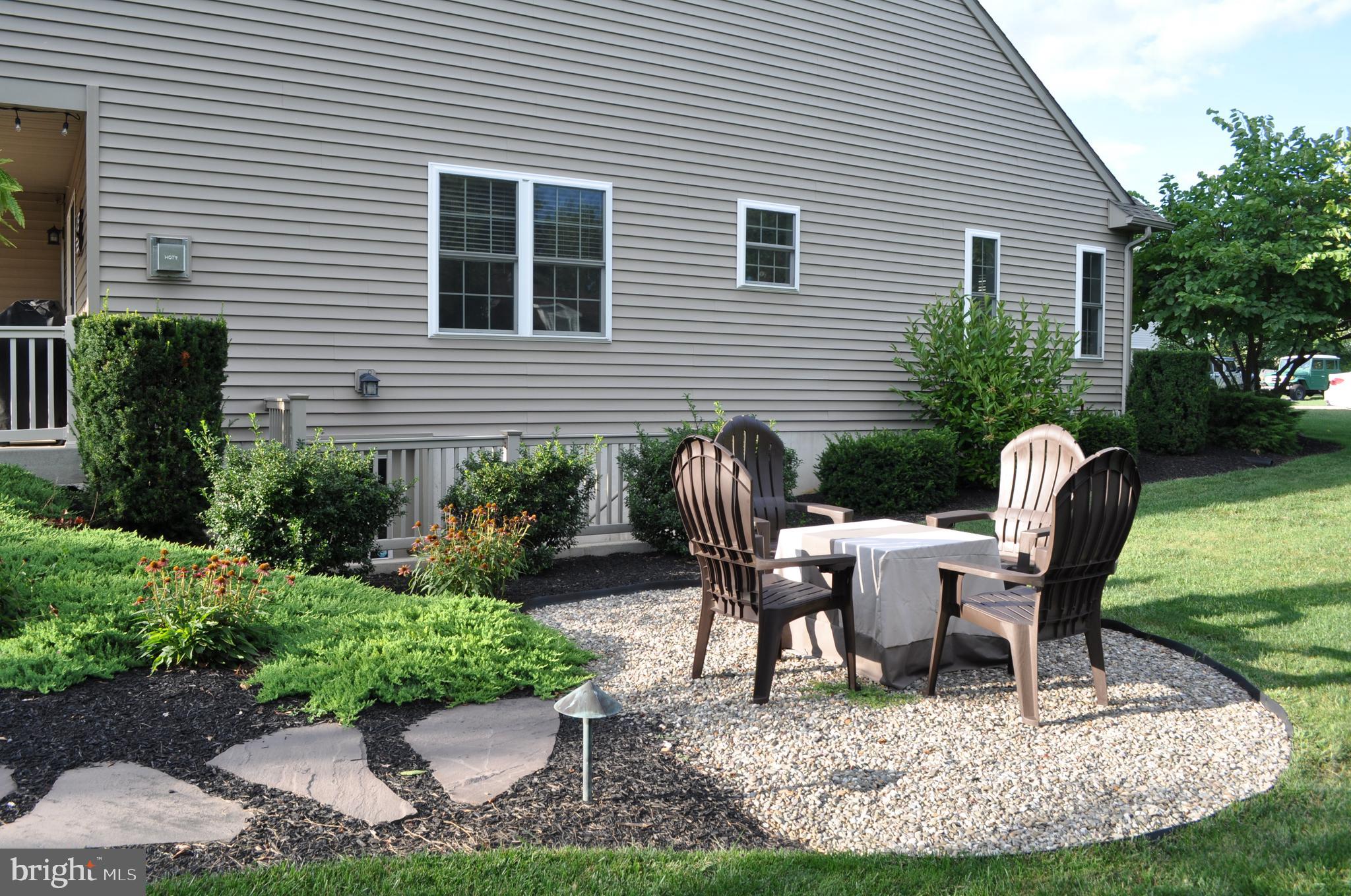 36 Katherines Way Lancaster, PA 17602 - Photo 46 of 49 Side View