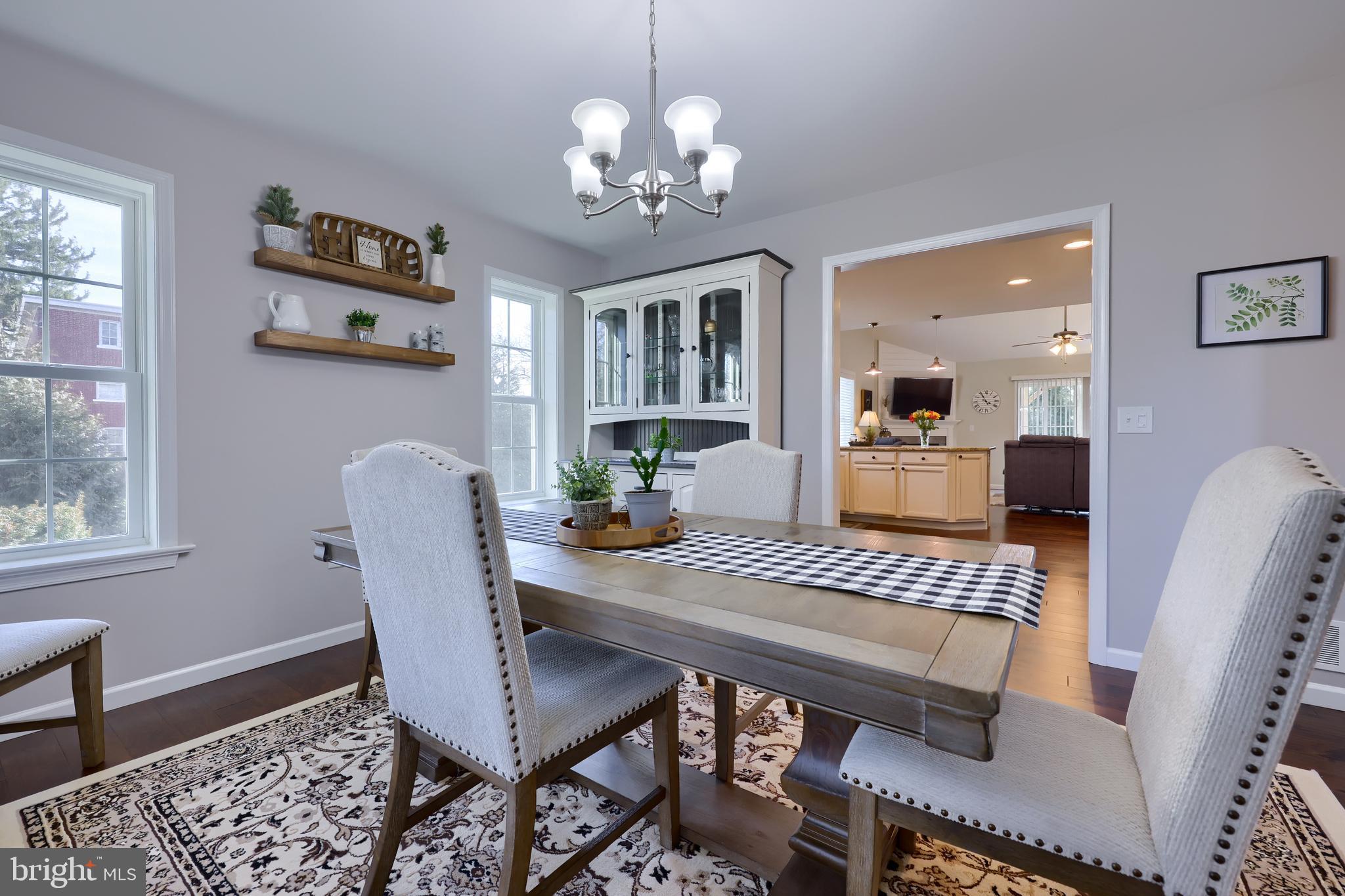 36 Katherines Way Lancaster, PA 17602 - Photo 7 of 49 Dining Room